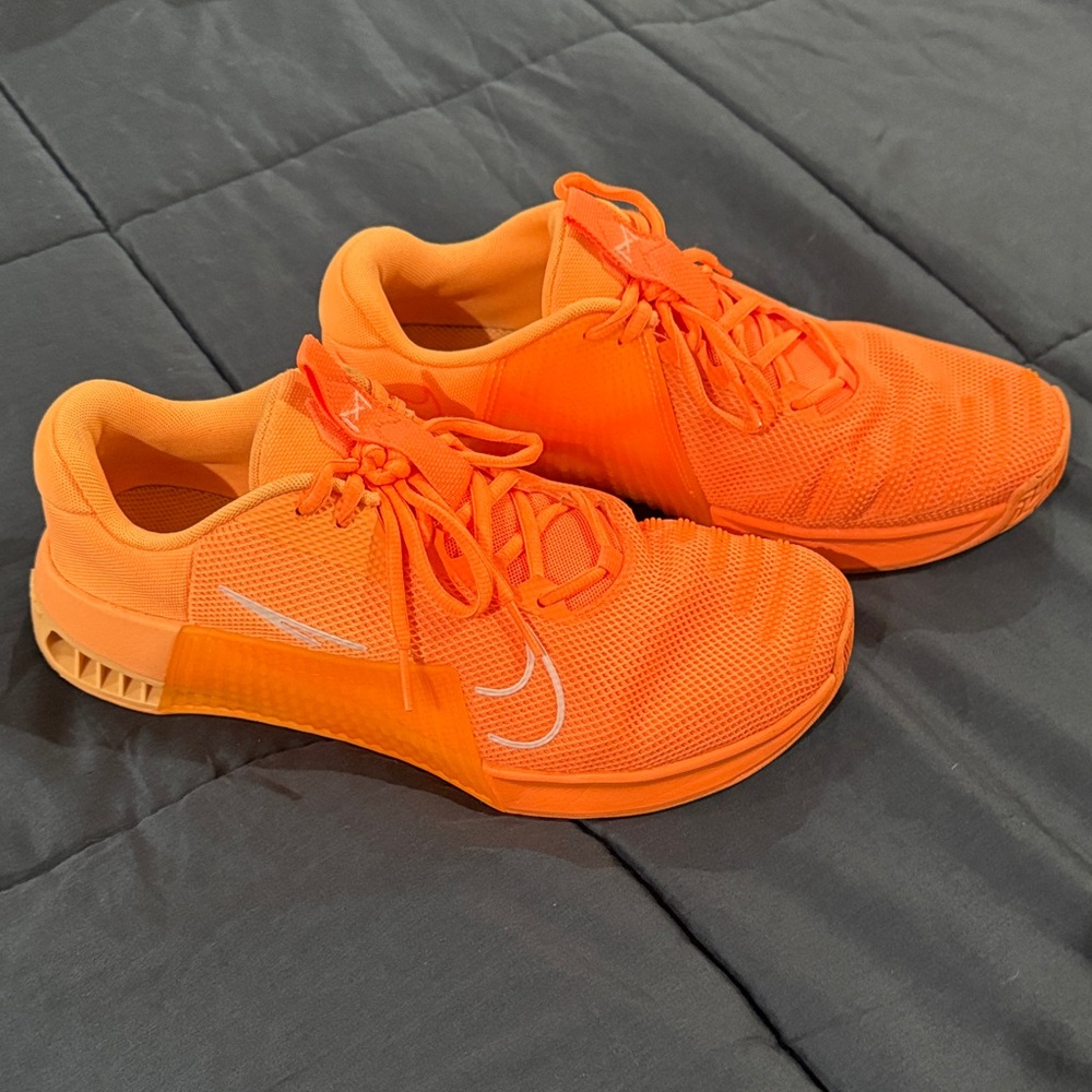 Nike Metcon 9 Bright Orange Sneakers